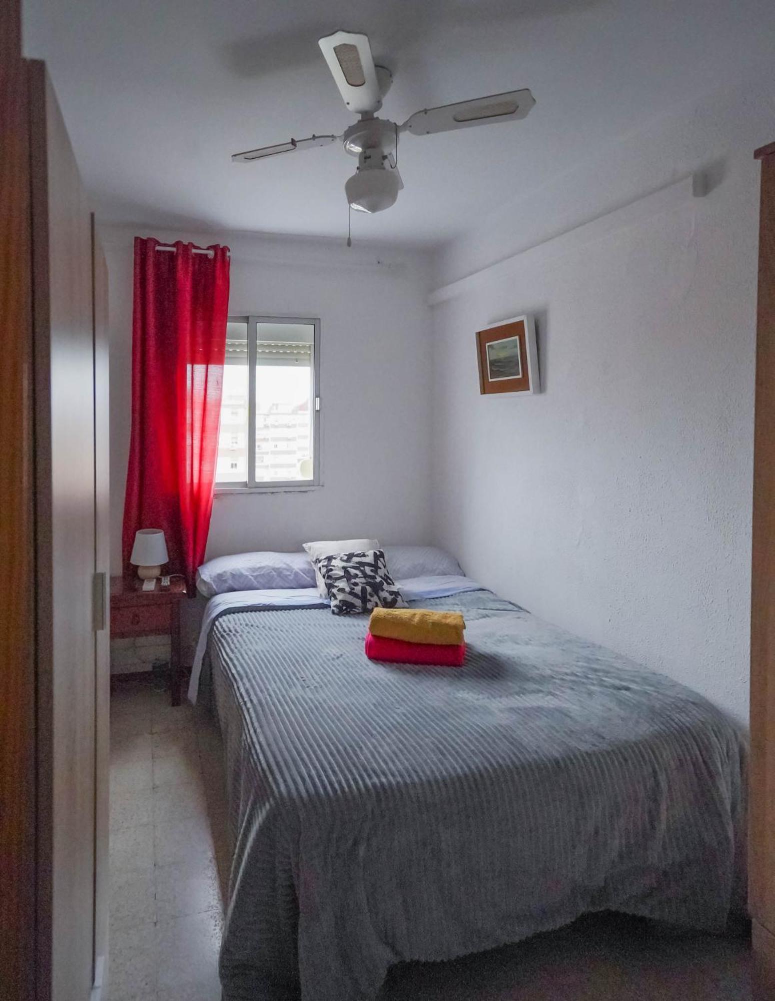 Habitaciones Privadas Con Cama Doble En Sevilla Exterior photo