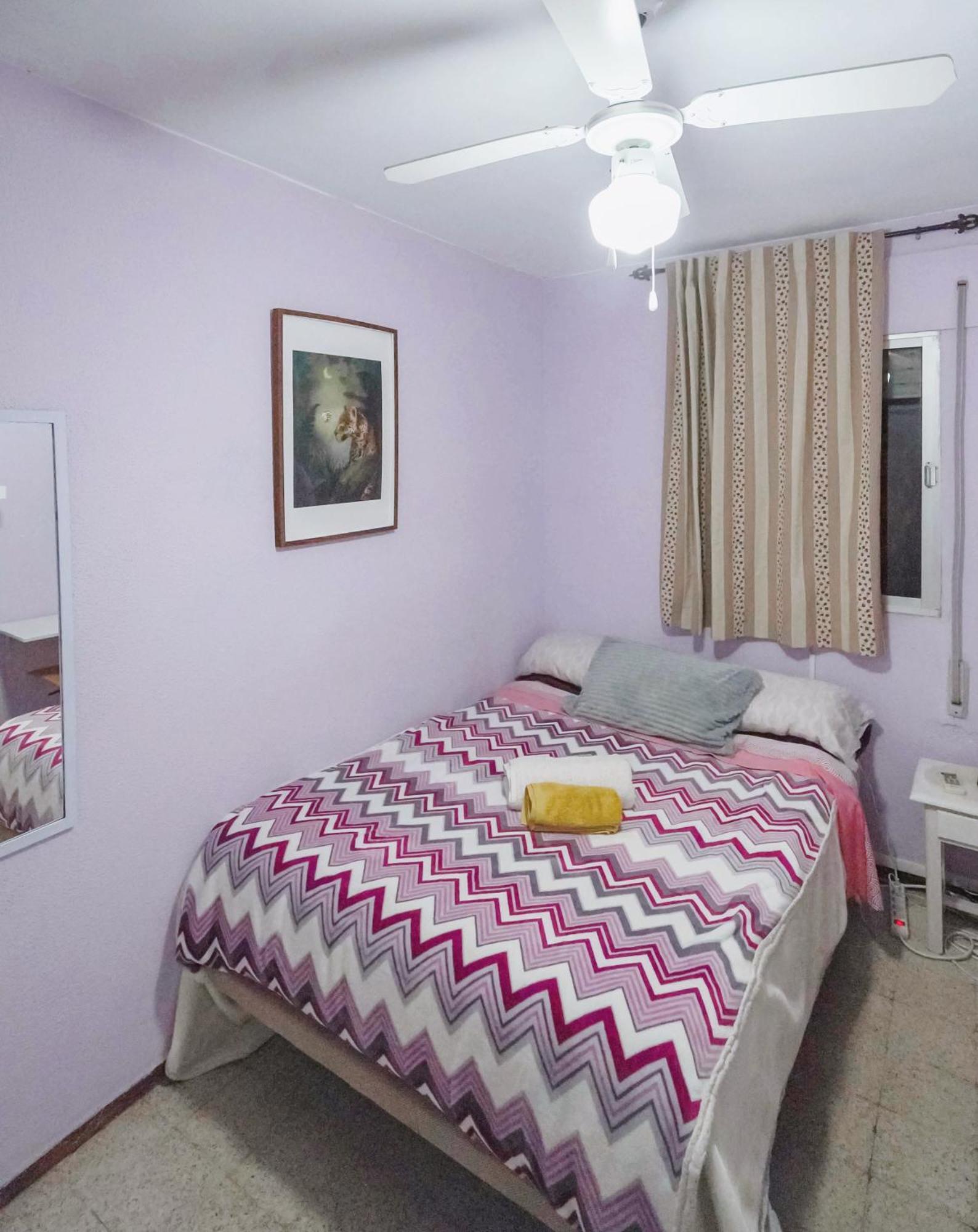 Habitaciones Privadas Con Cama Doble En Sevilla Exterior photo